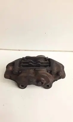 Toyota Land Cruiser (BJ70) Front brake caliper