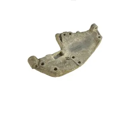Opel Vivaro Engine mounting bracket 8201011482