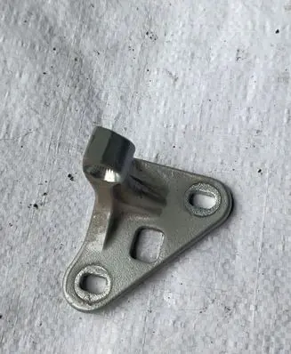 Mercedes-Benz E W211 Front door upper hinge 02M08