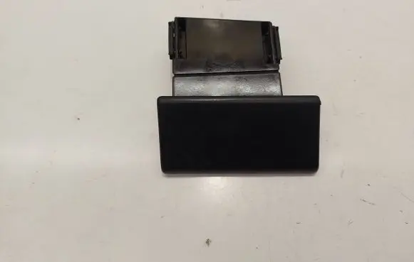 Volkswagen PASSAT B3 Car ashtray 357857961