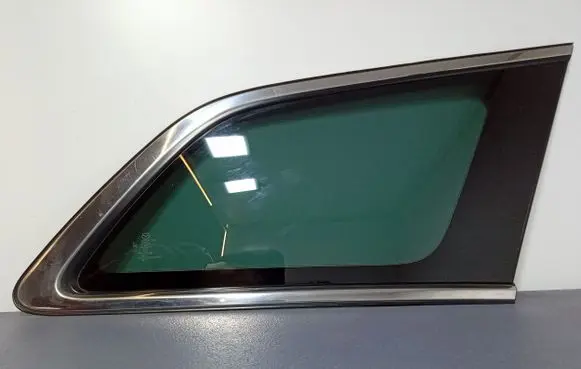 Mazda CX-7 Rear side window
