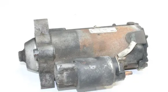 Volvo C30 Starter motor 8697576