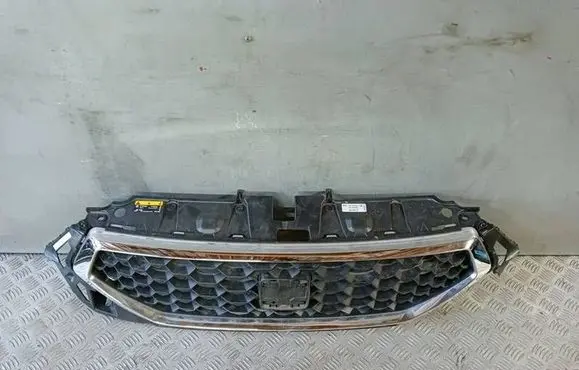 Seat Ateca Front bumper upper radiator grill 575853654M 575853654N