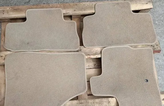 Land Rover Freelander Car floor mat set LR0024848 D24DB