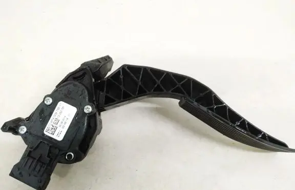 Opel Zafira C Accelerator throttle pedal 6pv00976511 13253781