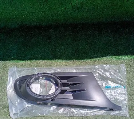 Volkswagen Golf VI Front fog light trim/grill 5K0853666