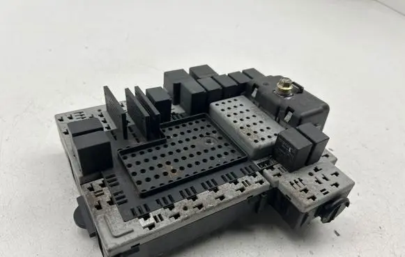 Volvo V70 Comfort/convenience module 8645541 00W491