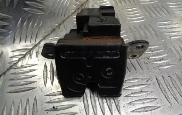 KIA Ceed Tailgate exterior lock 