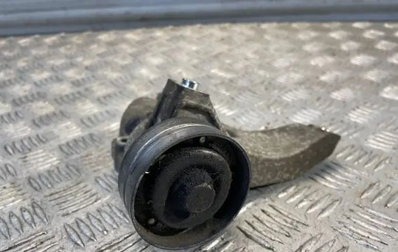 Skoda Rapid (NH) A/C compressor mount bracket 