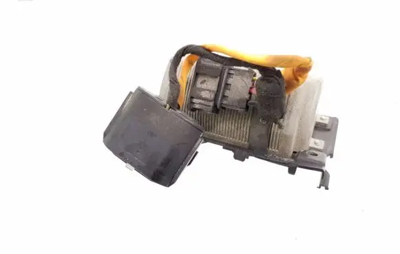 Voltage converter inverter