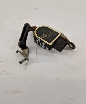 BMW 5 F10 F11 Front height sensor lever 6784072