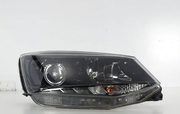 Skoda Fabia Mk3 (NJ) Headlight/headlamp 6V1941016B