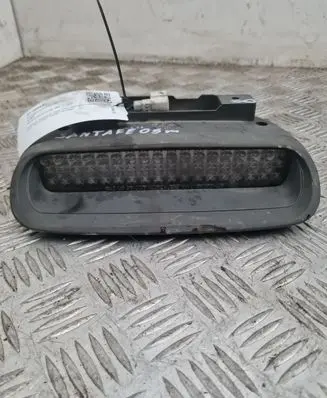 Hyundai Santa Fe Third/center stoplight