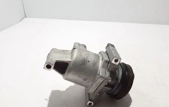 Dacia Sandero III Air conditioning (A/C) compressor (pump) 926005060R