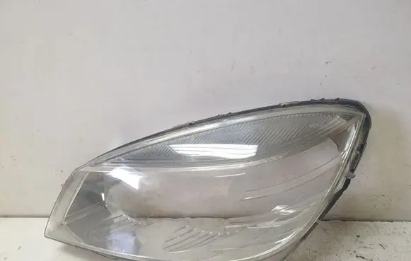 Mercedes-Benz C W204 Headlight lense 1305630549