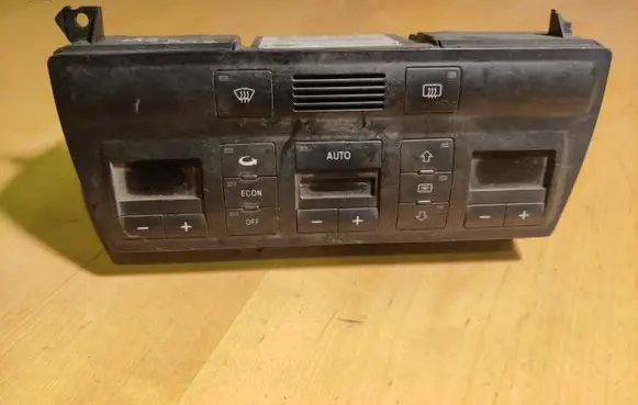 Audi A6 S6 C5 4B Climate control unit 4B0820043F