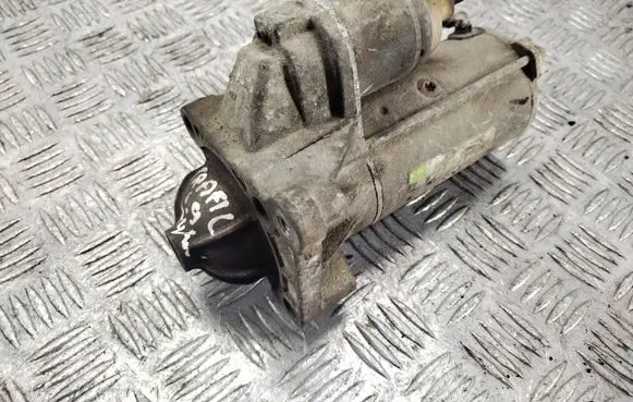 Renault Trafic II (X83) Starter motor
