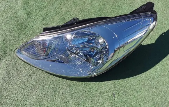 Hyundai i10 Headlight/headlamp HYUNDAII10