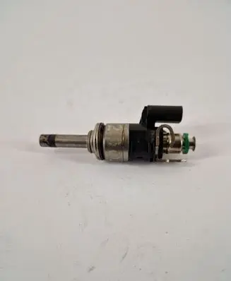 Ford Kuga I Fuel injector DS7G9F593EA