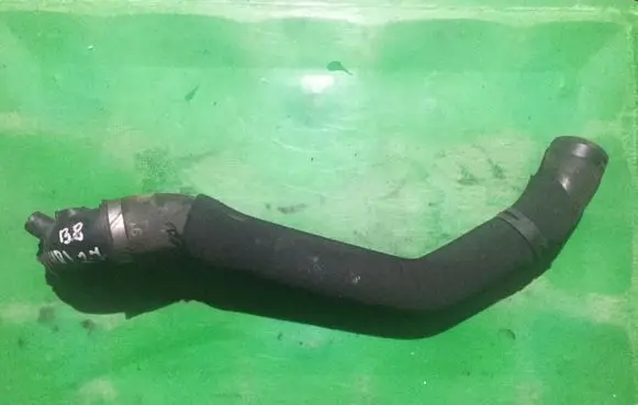 Audi A4 S4 B8 8K Engine coolant pipe/hose 8K0122293