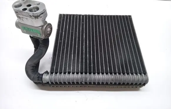 Mini Cooper Air conditioning (A/C) radiator (interior) 667938B