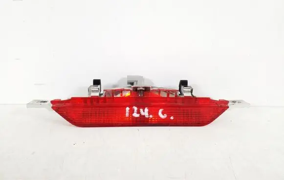 Toyota Corolla E120 E130 Third/center stoplight 81570-02111