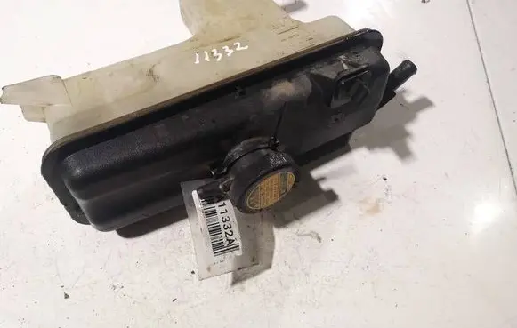 Toyota RAV 4 (XA30) Coolant expansion tank/reservoir