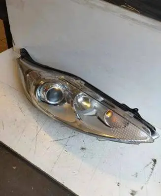 Ford Fiesta Headlight/headlamp 8A613W029CE