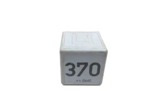 Audi A6 S6 C6 4F Other relay 8D0951253