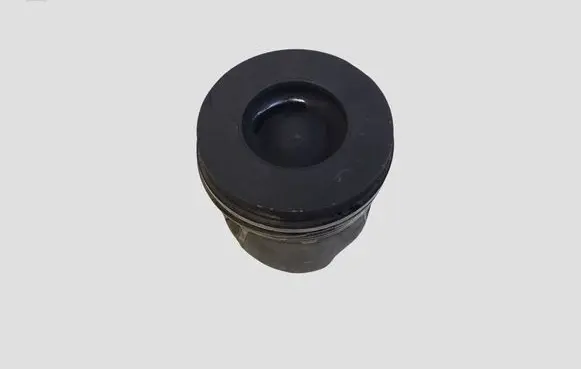 Volvo V70 Piston