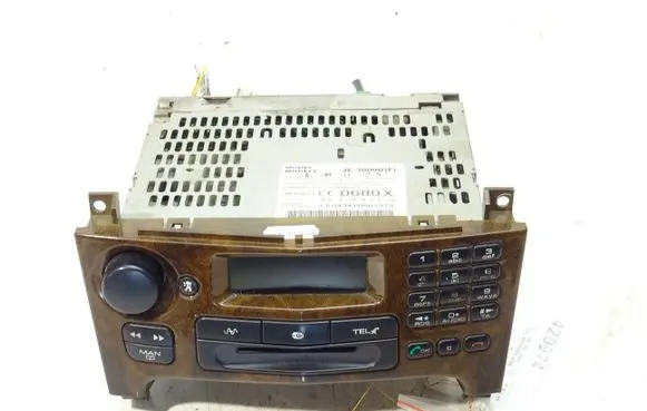 Radio/CD/DVD/GPS head unit