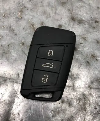 Volkswagen PASSAT B8 Ignition key/card 3G0959752K