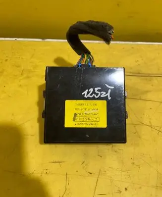 Chevrolet Captiva Alarm control unit/module 96673462