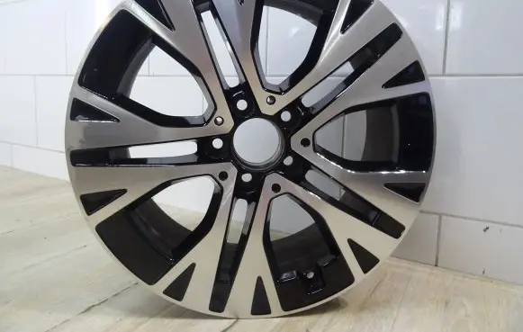 Mercedes-Benz B W247 R18 alloy rim A2474015000