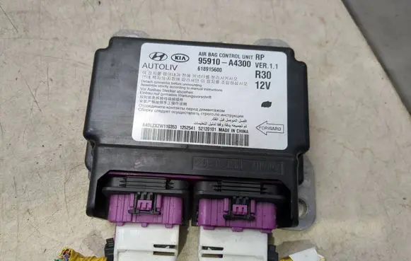 KIA Carens III Airbag control unit/module 95910A4300 618915600