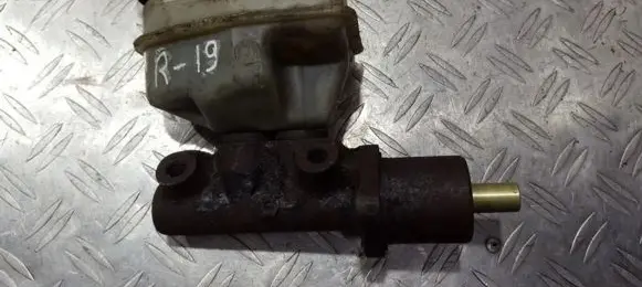 Renault 19 Master brake cylinder
