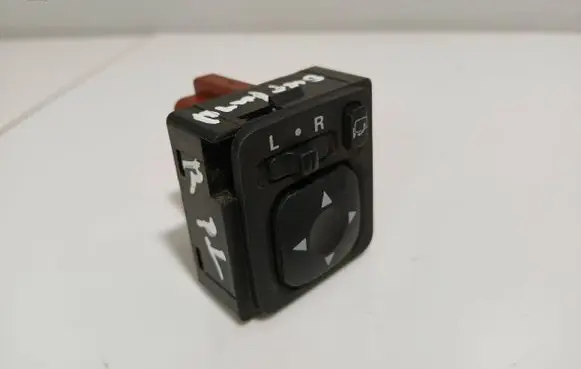 Mitsubishi Outlander Wing mirror switch 183569