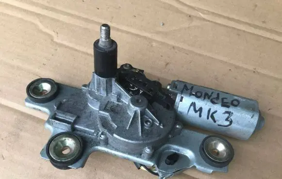 Ford Mondeo Mk III Rear window wiper motor 1S71A17K441AB 0390201559