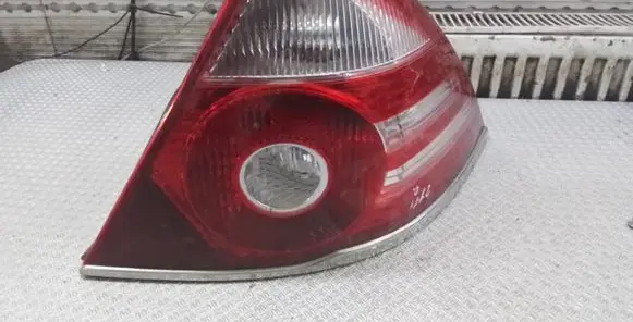 Ford Mondeo Mk III Rear/tail lights 11A431B