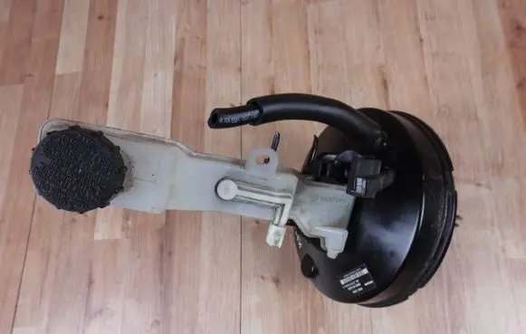 Mazda CX-5 II Brake booster KB8C43950