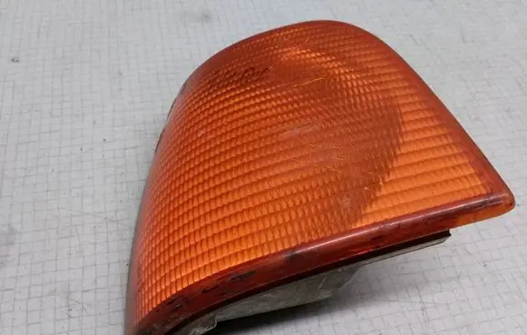 Audi 100 200 5000 C3 Front indicator light 443953049