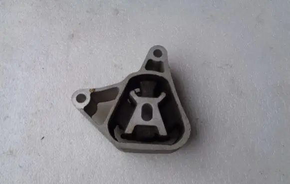Mercedes-Benz GLA W156 X156 Engine mount vacuum valve 5258965245