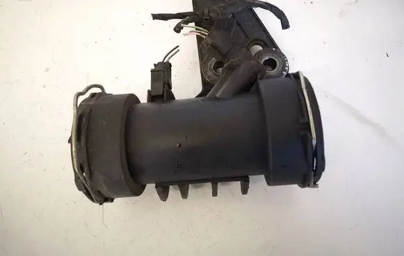 Mercedes-Benz C W203 Intercooler hose/pipe A2035200095