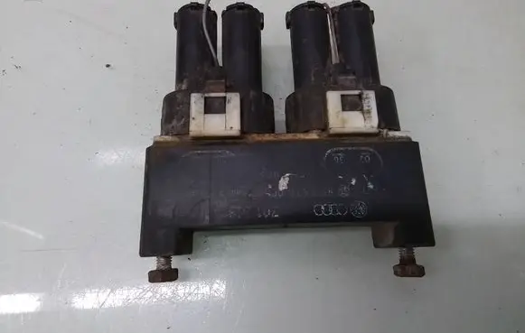 Volkswagen Sharan Coolant fan relay 701973303
