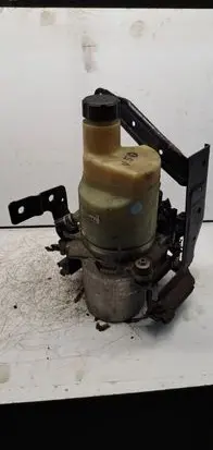 Volvo S40, V40 Power steering pump 9n513k514ac