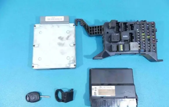 Ford Mondeo Mk III Engine control unit/module ECU 3S7A-12A650-JB IMPRK909700