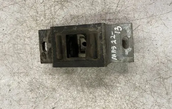 Renault Master III Gearbox mount 8200676857