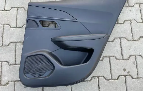 Peugeot 2008 II Coupe rear side trim panel 
