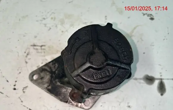 Peugeot 206 Vacuum valve 