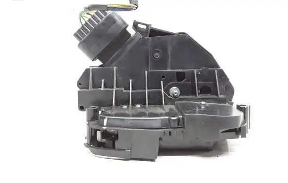 Volvo V60 Front door lock 31301738
